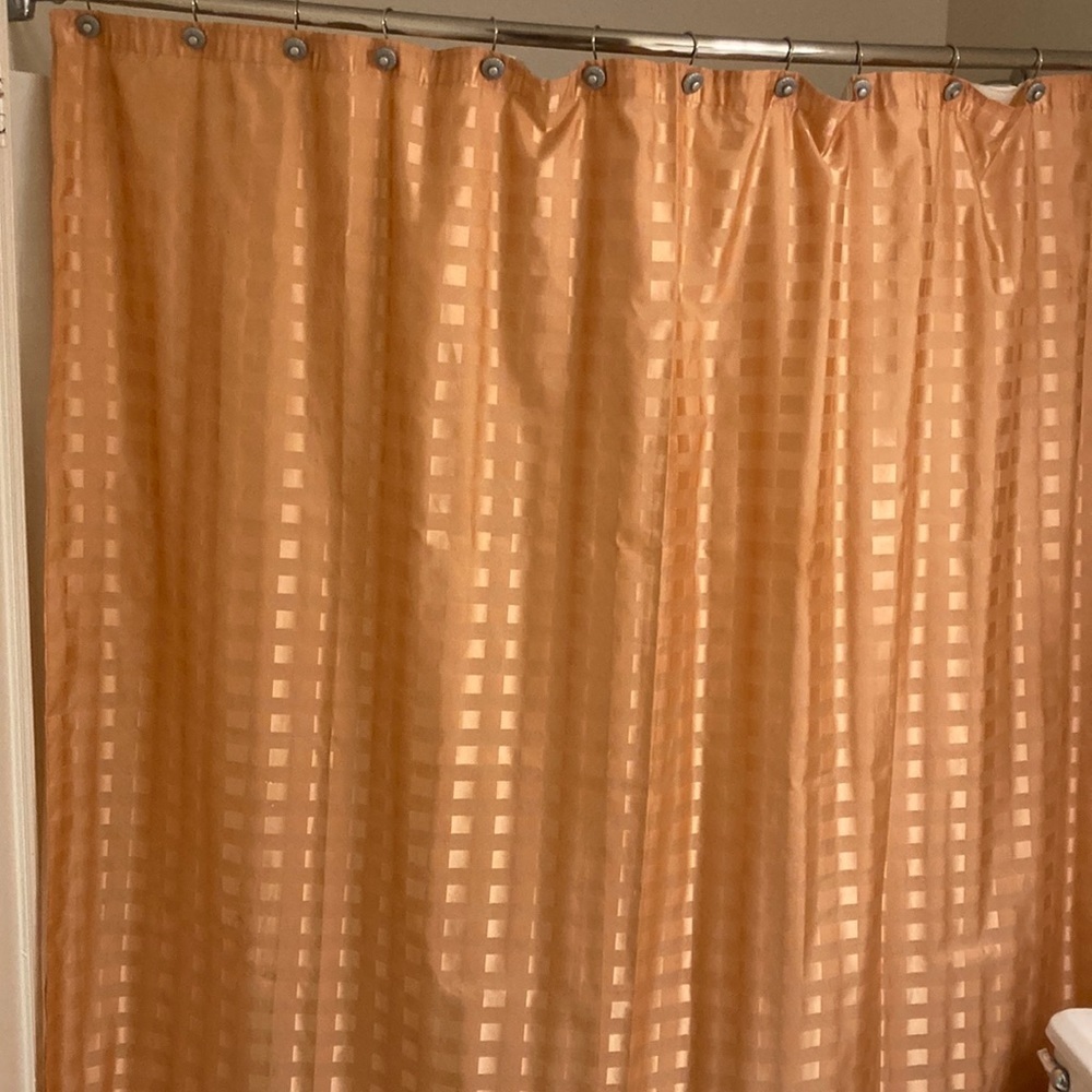 Bathroom Shower Curtain and 2X matching bath rugs